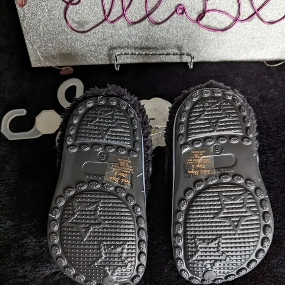 Kids Slide On Shoes - Picture 4 of 5